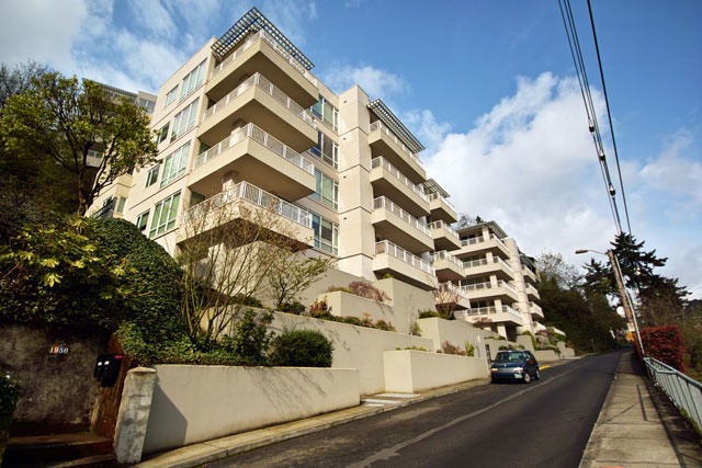 Vista House Condominiums