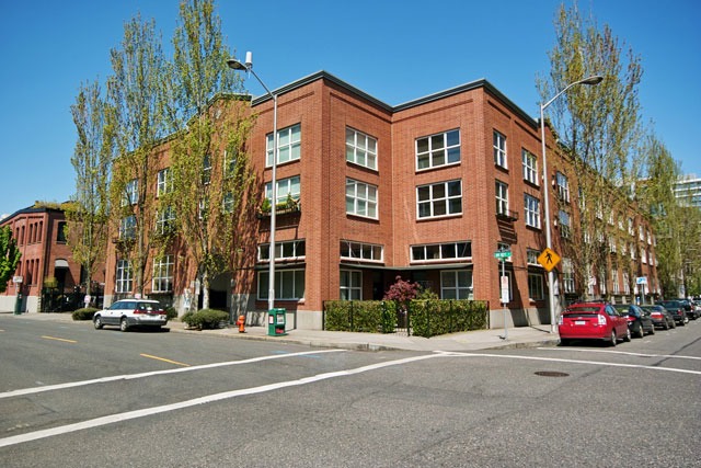 Pearl Lofts Condominiums